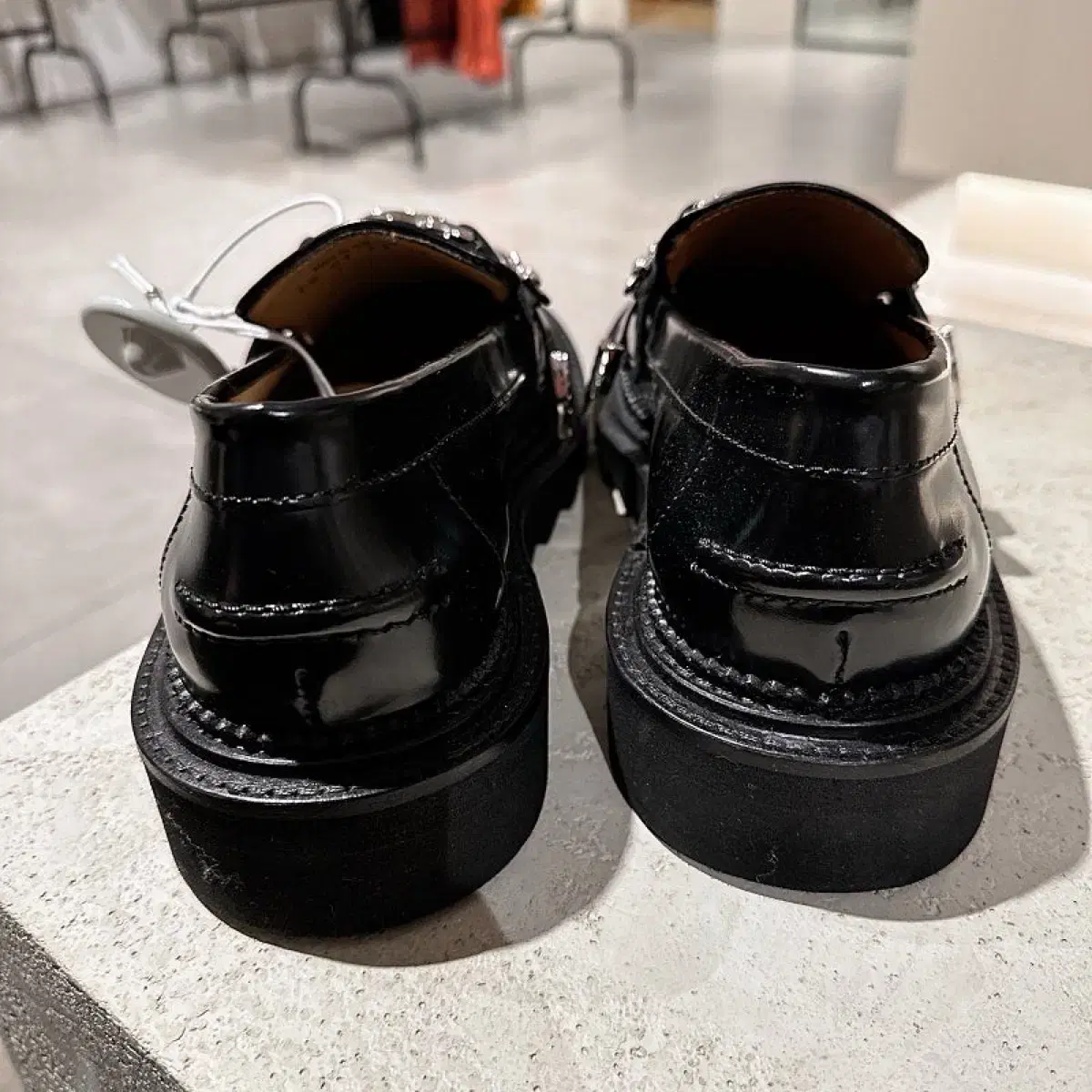 thumbnail-4